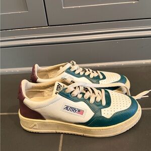 Autry Women’s White Teal & Burgundy Low-Top Sneakers